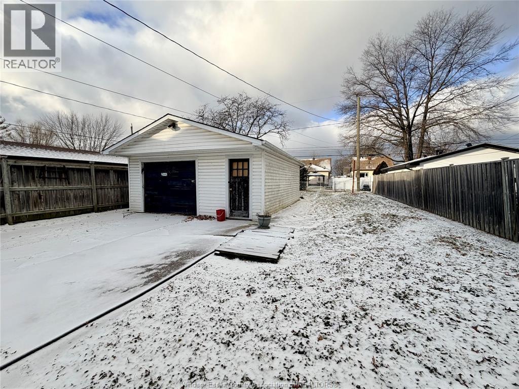 1651 Aubin, Windsor, ON - Outdoor