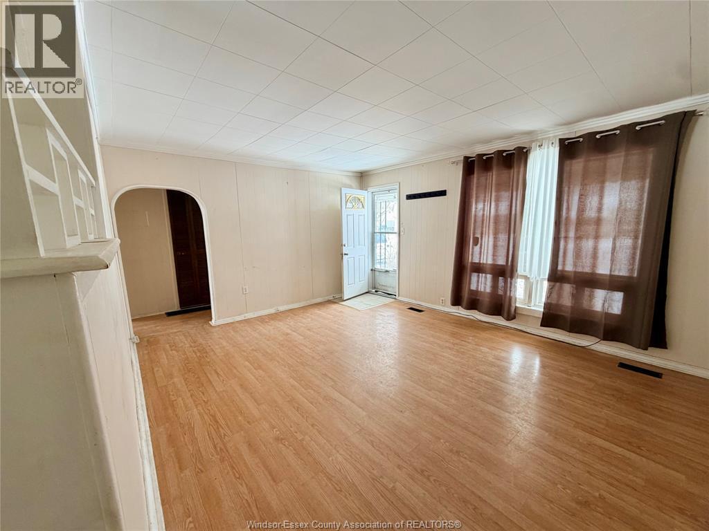 1651 Aubin, Windsor, ON - Indoor Photo Showing Other Room