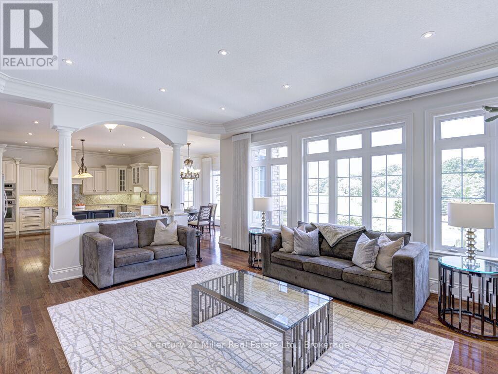 214 Jerseyville Road, Brantford, ON - Indoor Photo Showing Living Room