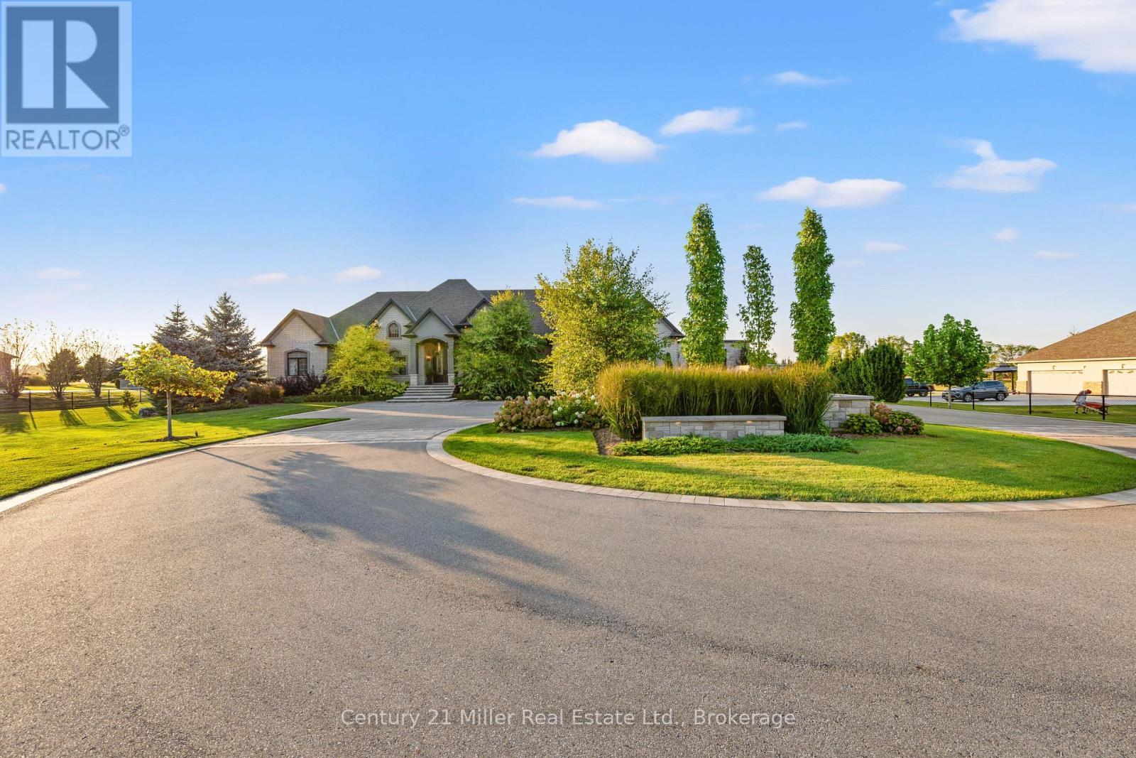 214 Jerseyville Road, Brantford, ON - Outdoor