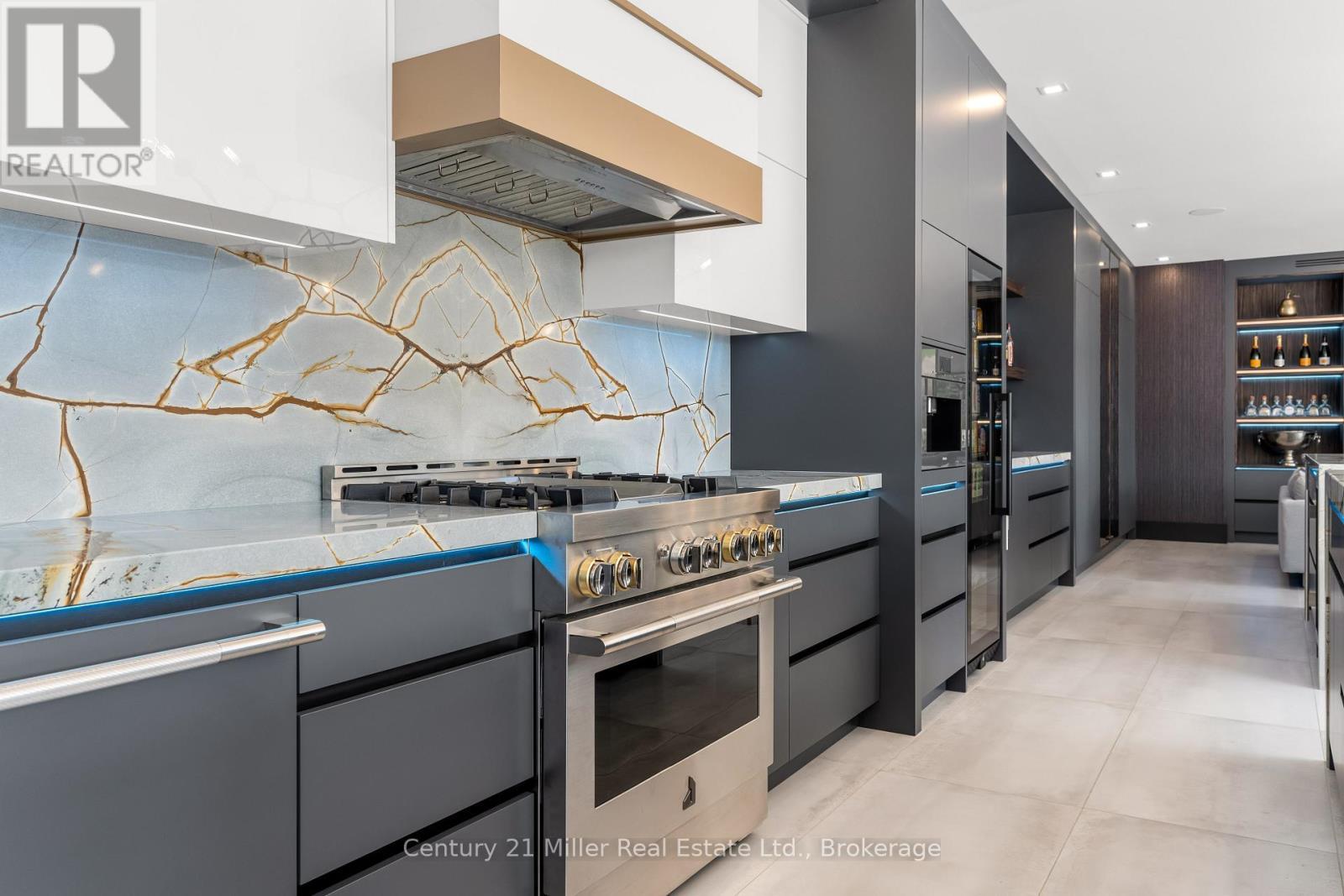 214 Jerseyville Road, Brantford, ON - Indoor Photo Showing Kitchen