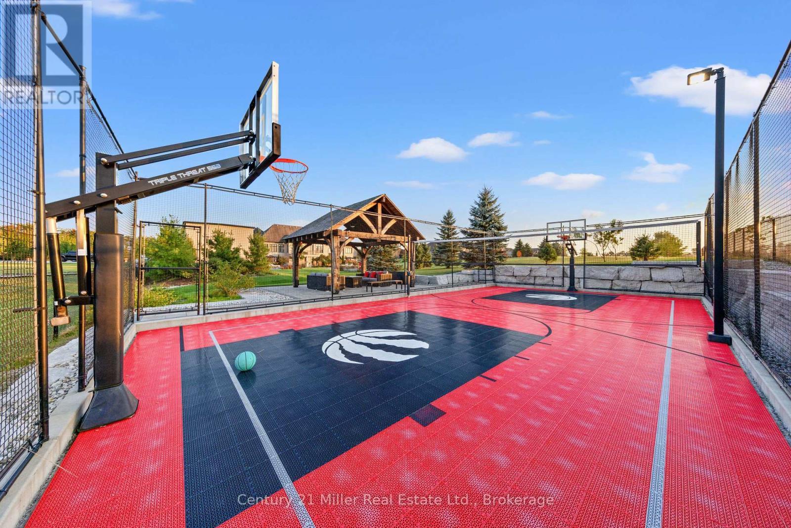 214 Jerseyville Road, Brantford, ON - Outdoor With In Ground Pool