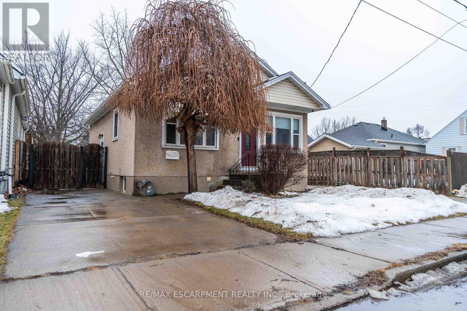 35 Charles Avenue, St. Catharines, ON - Outdoor