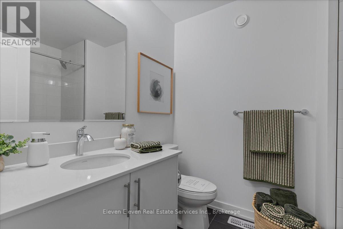 37 - 42 Lowes Road, Guelph, ON - Indoor Photo Showing Bathroom