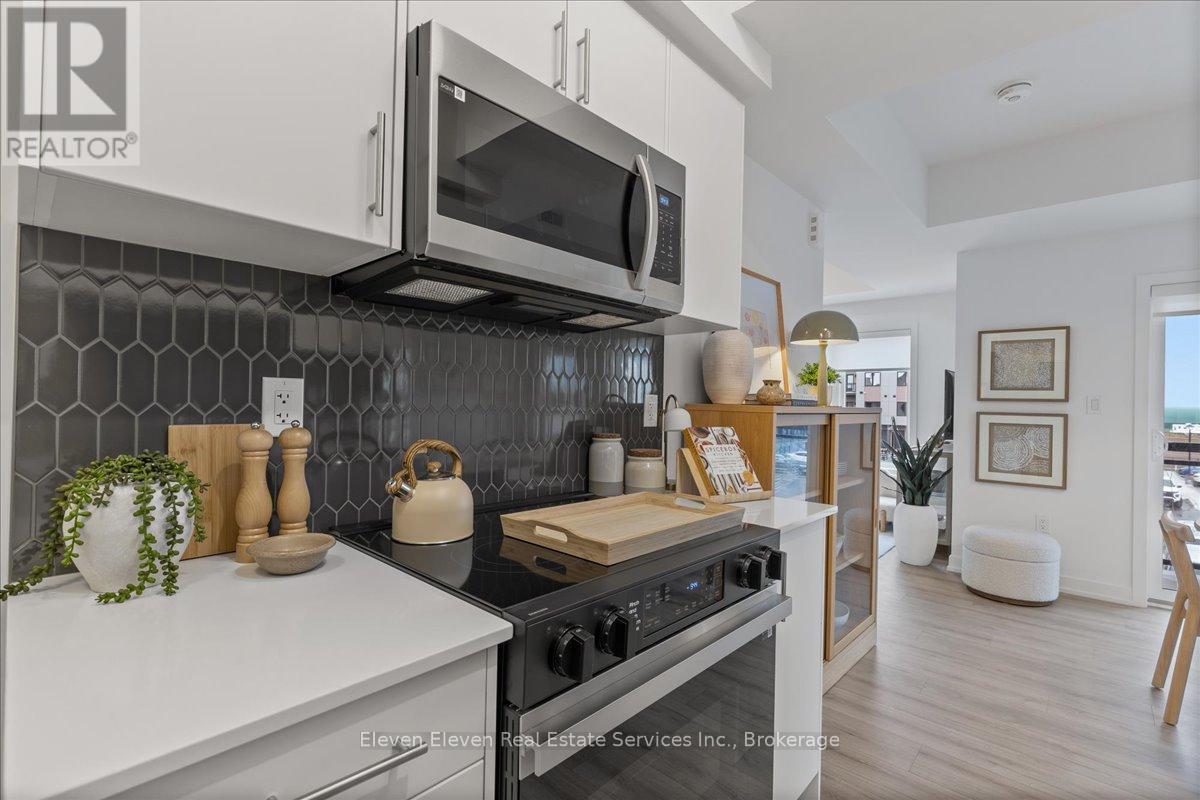 37 - 42 Lowes Road, Guelph, ON - Indoor Photo Showing Kitchen