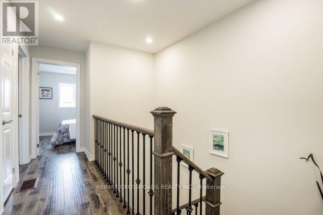 7 Sandhurst Circle E, Toronto, ON - Indoor Photo Showing Other Room