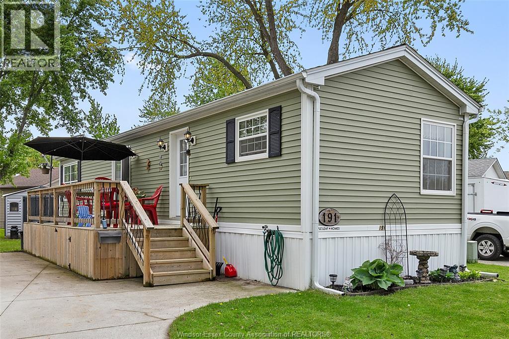 191 Steven Court, Essex, ON - Outdoor