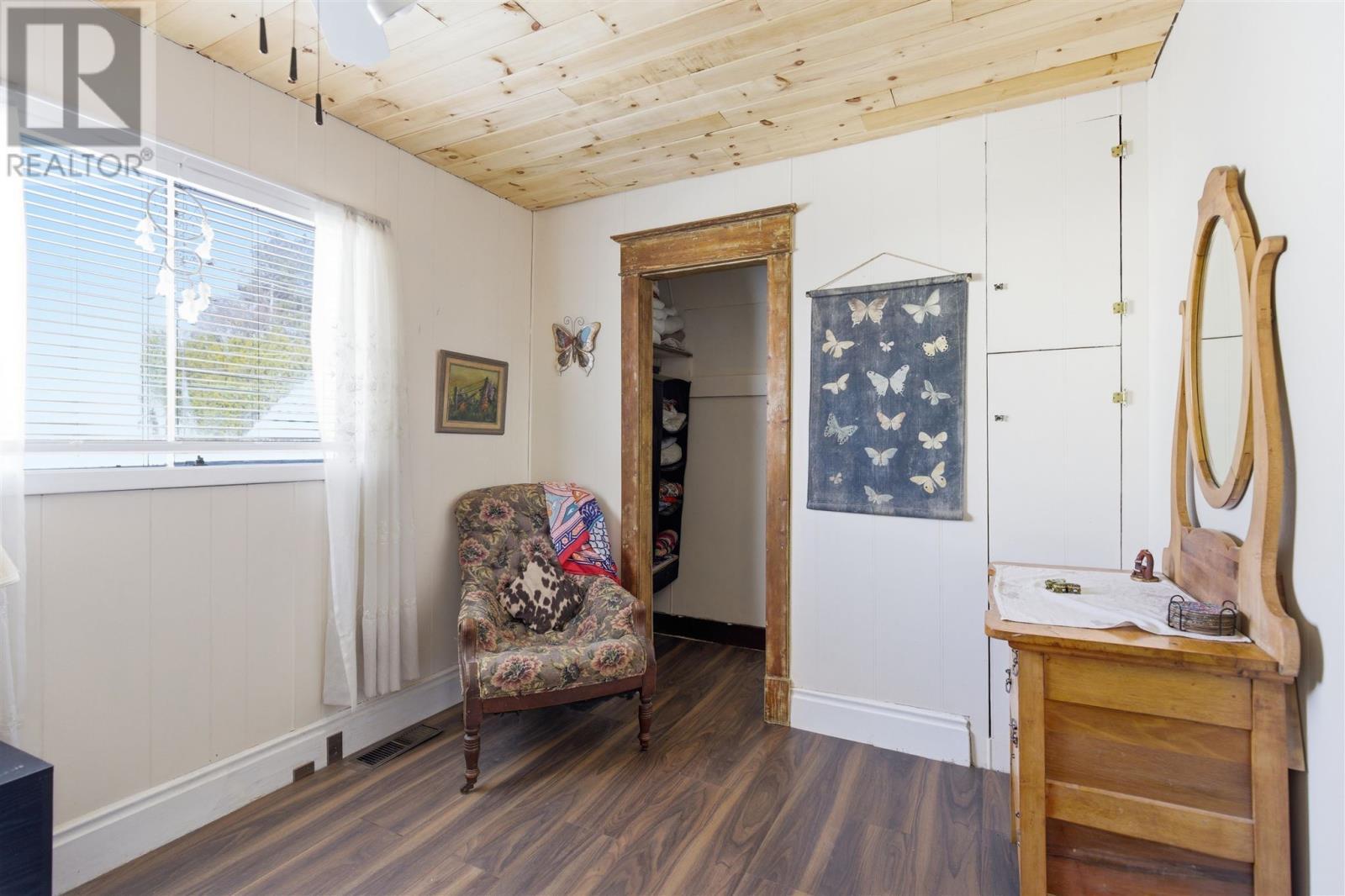 49 Hawthorne Ave, Sault Ste. Marie, ON - Indoor Photo Showing Other Room