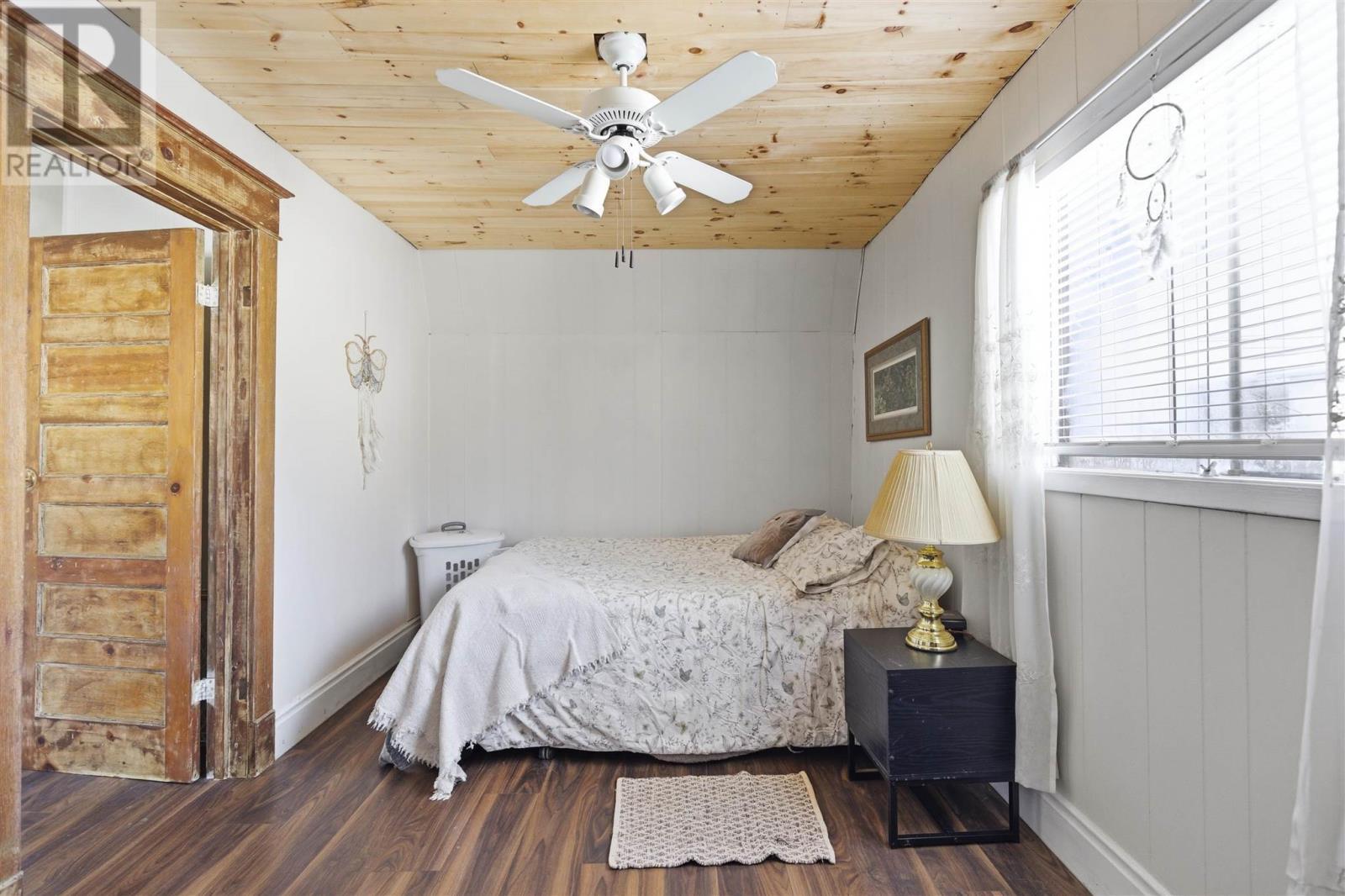 49 Hawthorne Ave, Sault Ste. Marie, ON - Indoor Photo Showing Bedroom