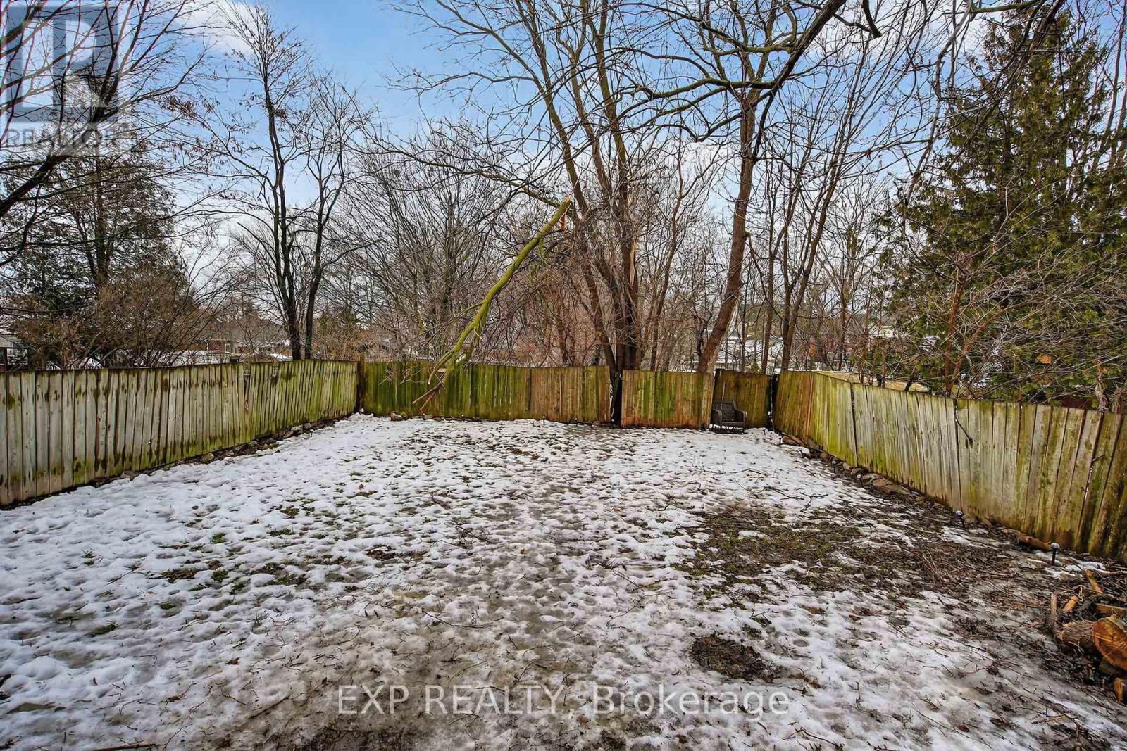 655 Highbury Avenue N, London East (East M), ON - Outdoor