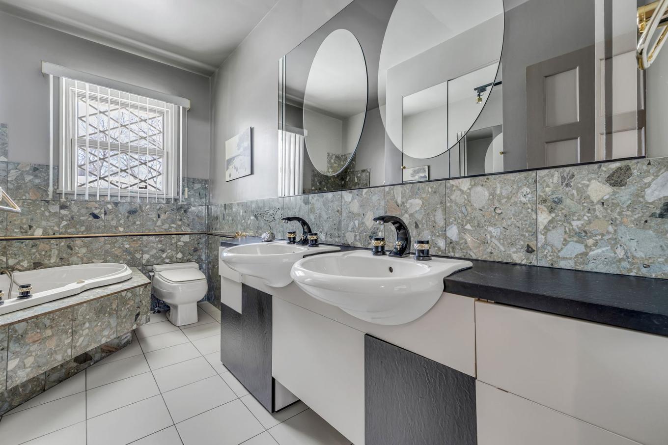 Salle de bains - 2759 Rue Du Mont-Royal, Québec (Sainte-Foy/Sillery/Cap-Rouge), QC - Indoor Photo Showing Bathroom