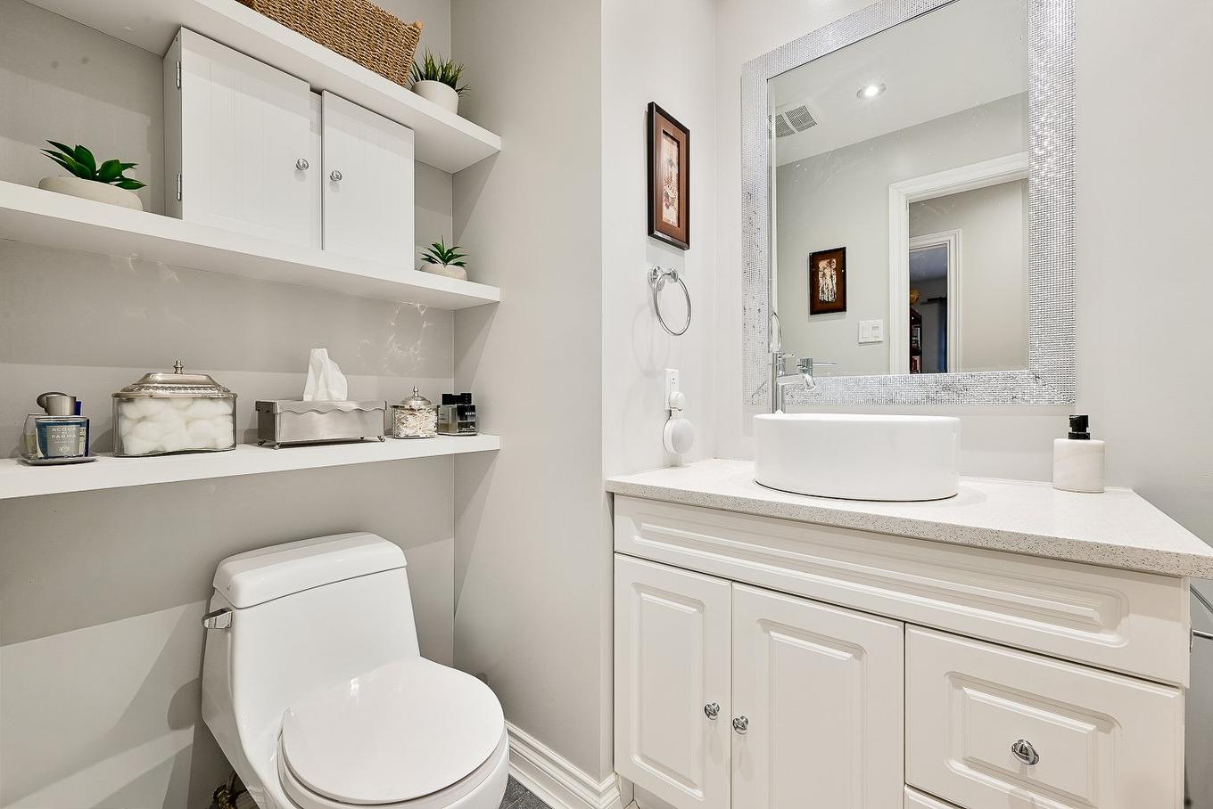 Salle de bains - 111 Rue Jubilee, Longueuil (Greenfield Park), QC - Indoor Photo Showing Bathroom