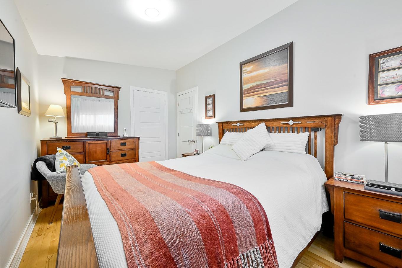 Chambre à coucher principale - 111 Rue Jubilee, Longueuil (Greenfield Park), QC - Indoor Photo Showing Bedroom