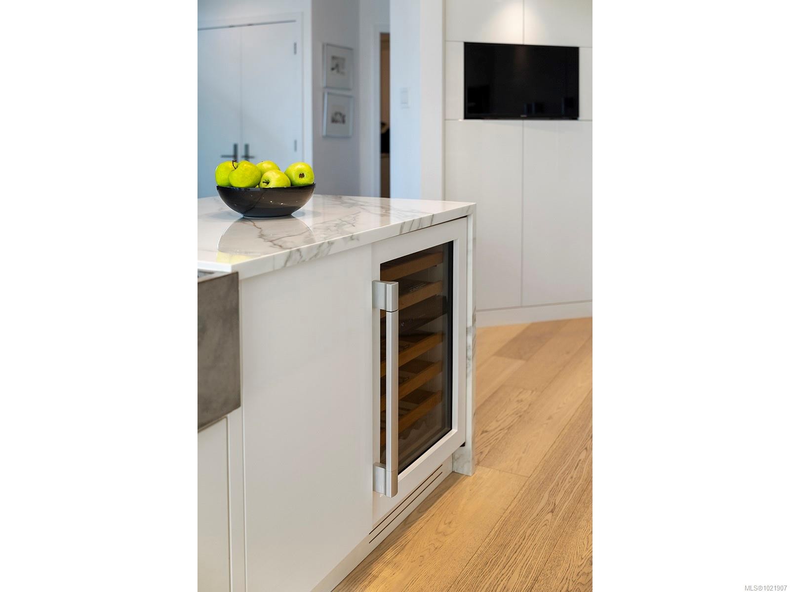 606-1234 Wharf St, Victoria, BC - Indoor