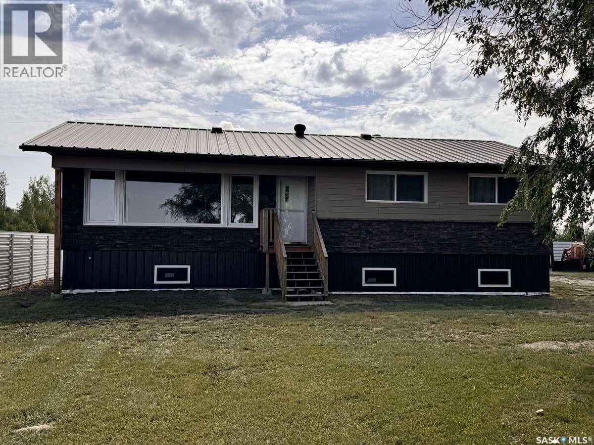 100B Lakeshore Drive, Wee Too Beach, SK - Outdoor