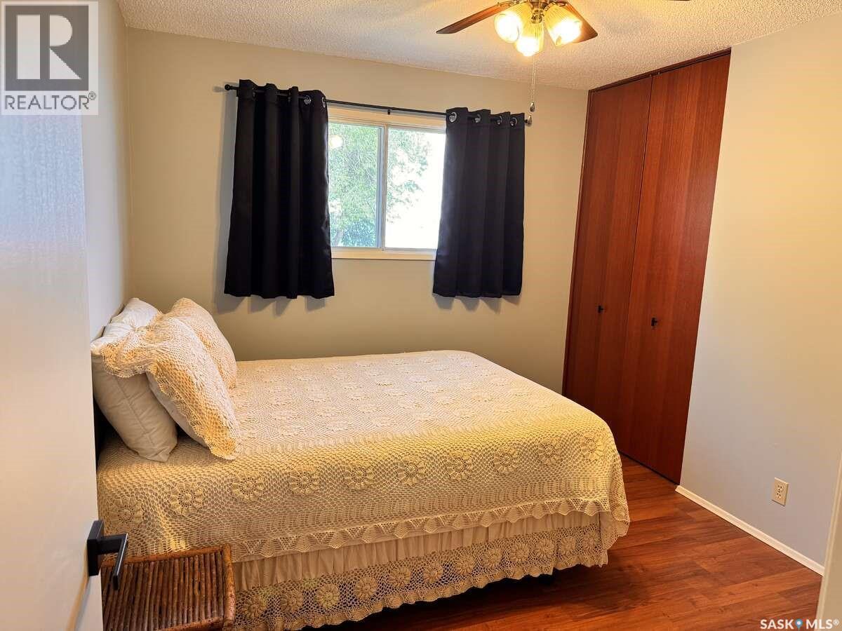 100B Lakeshore Drive, Wee Too Beach, SK - Indoor Photo Showing Bedroom
