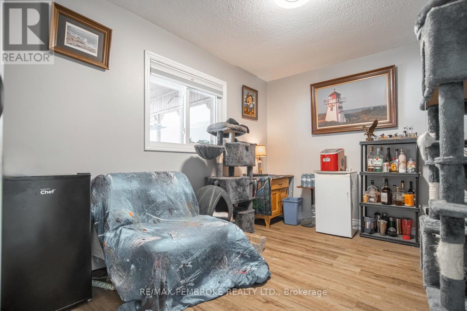 61 Doran Road, Petawawa, ON - Indoor