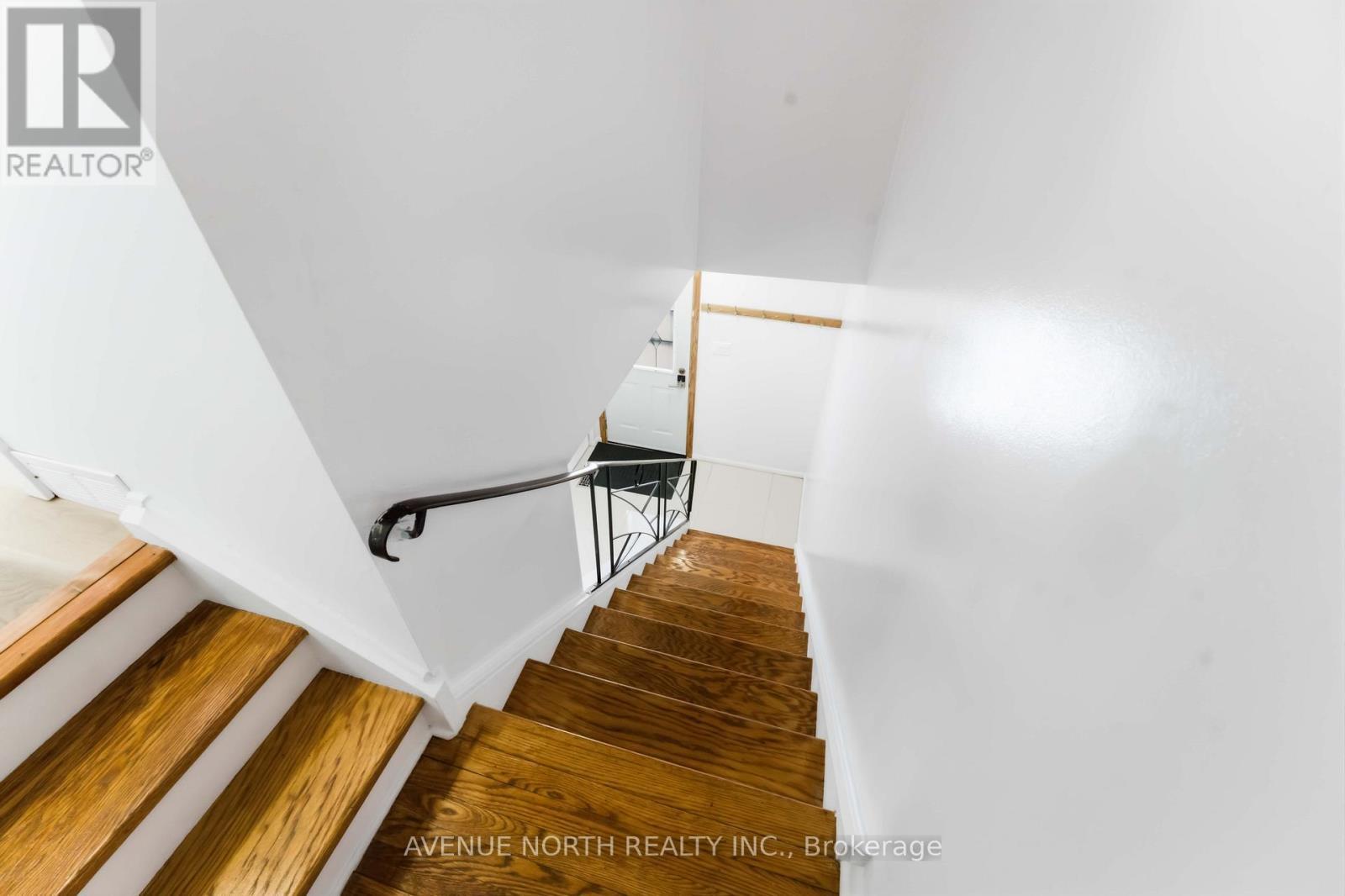 923 Pinecrest Road, Ottawa, ON - Indoor Photo Showing Other Room