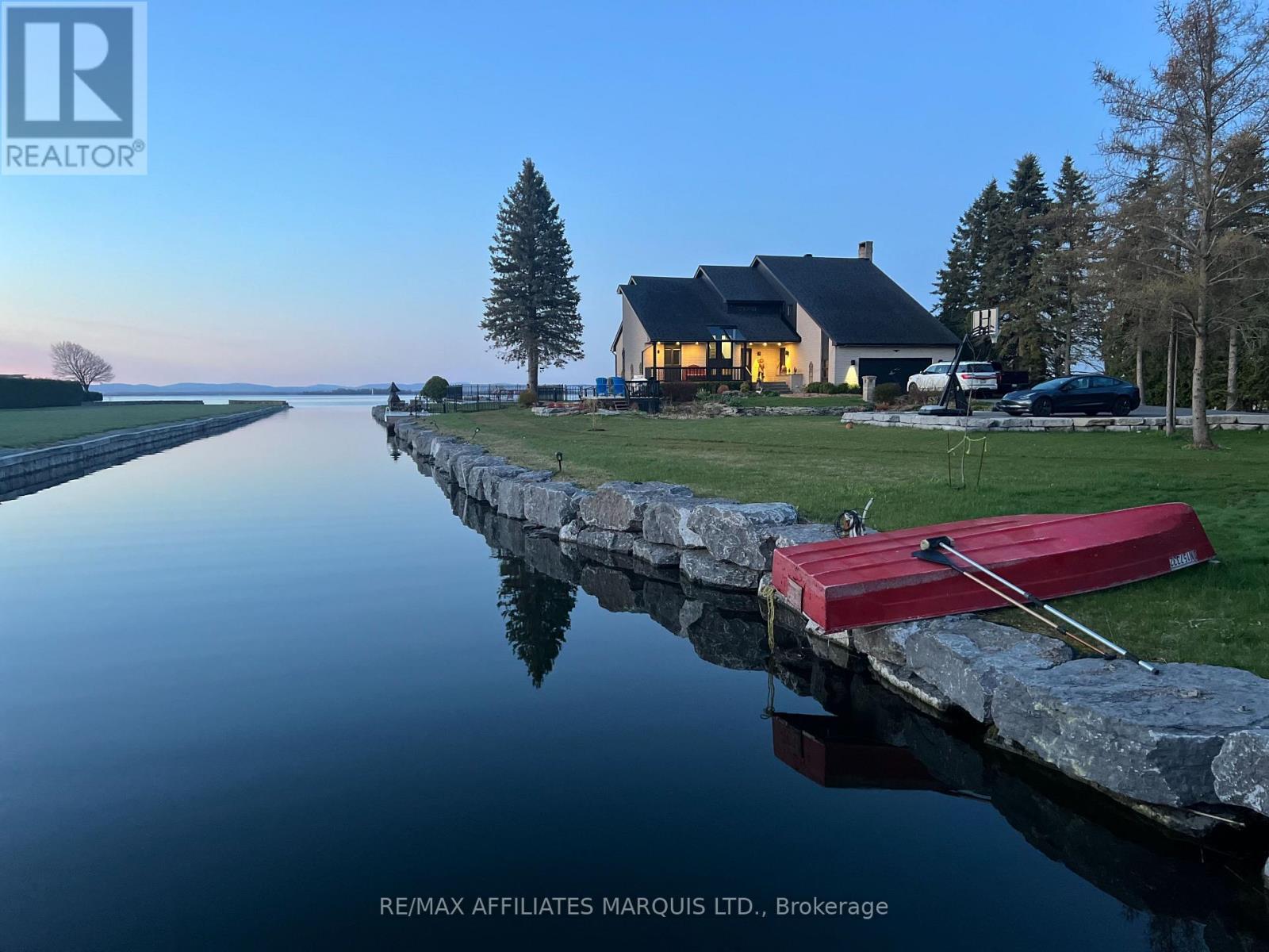 20214 County Rd 2 Road, South Glengarry, ON - Outdoor With Body Of Water With View
