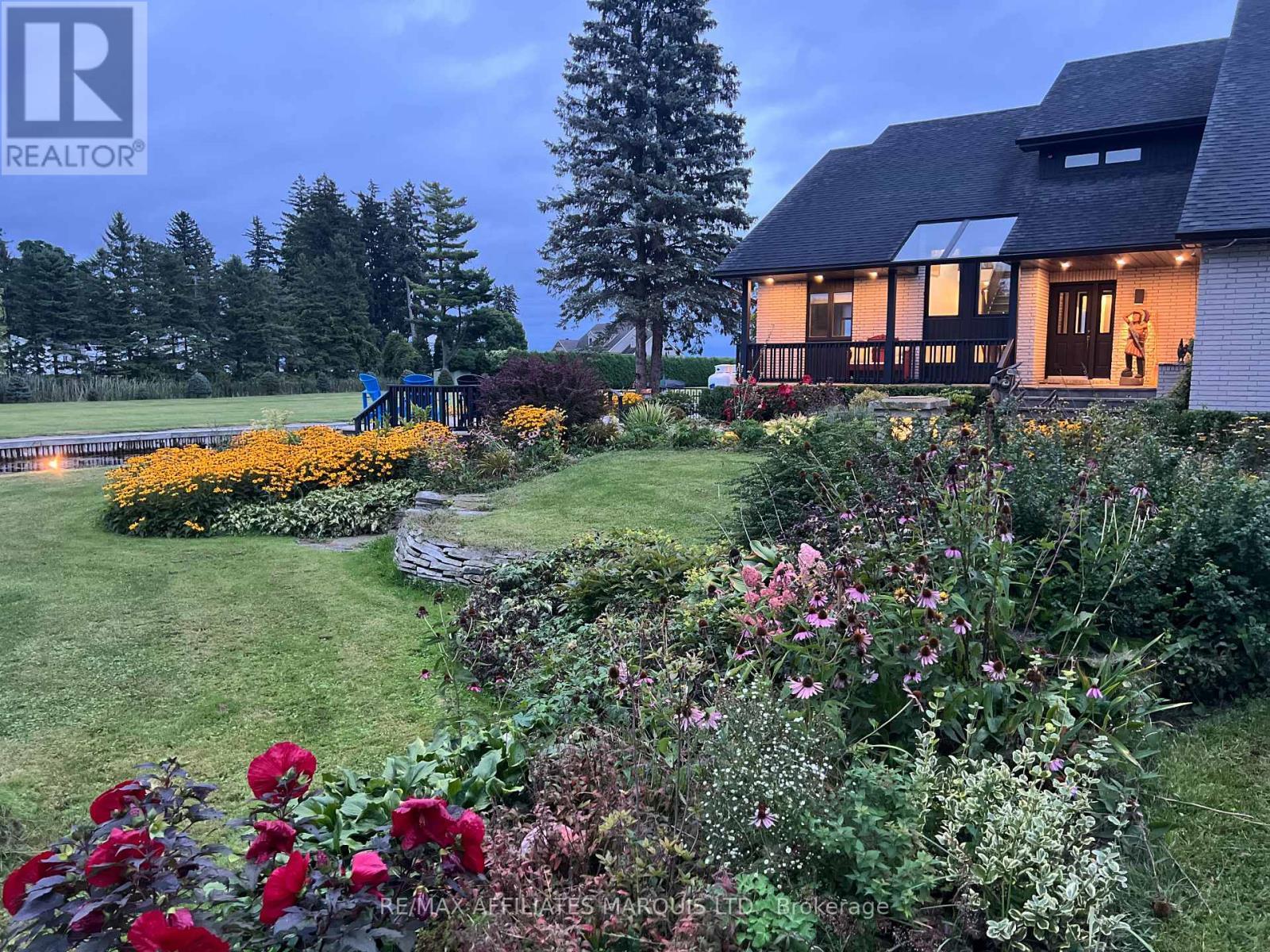 20214 County Rd 2 Road, South Glengarry, ON - Outdoor With Deck Patio Veranda