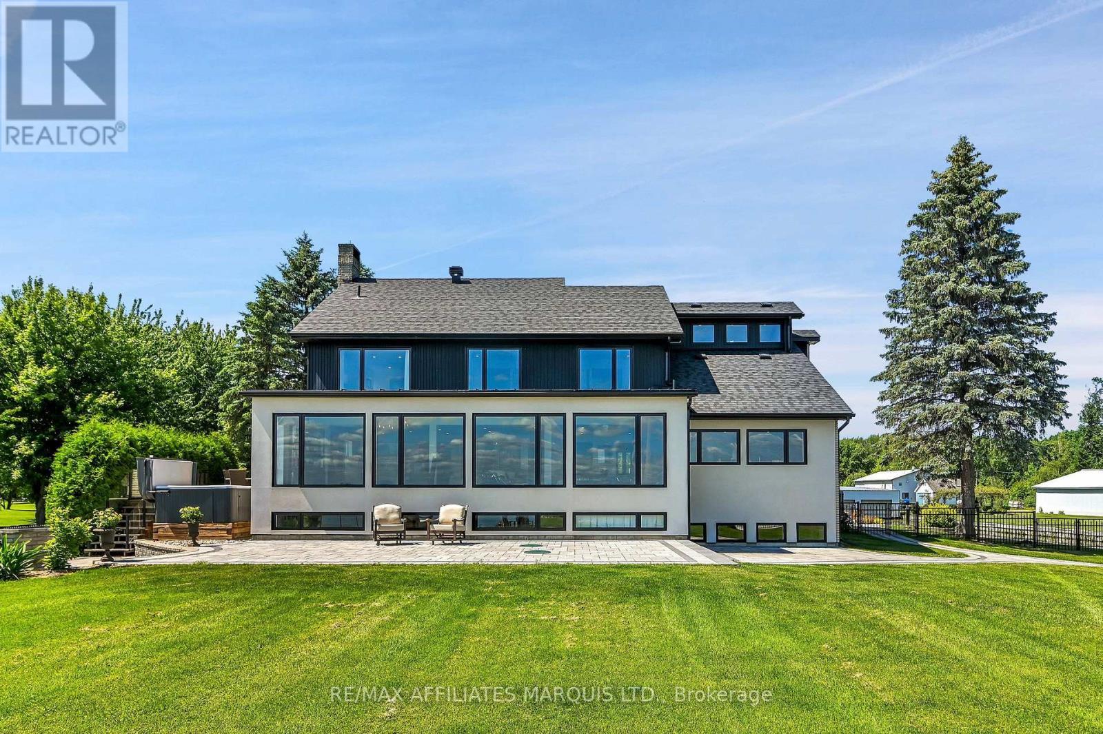 20214 County Rd 2 Road, South Glengarry, ON - Outdoor