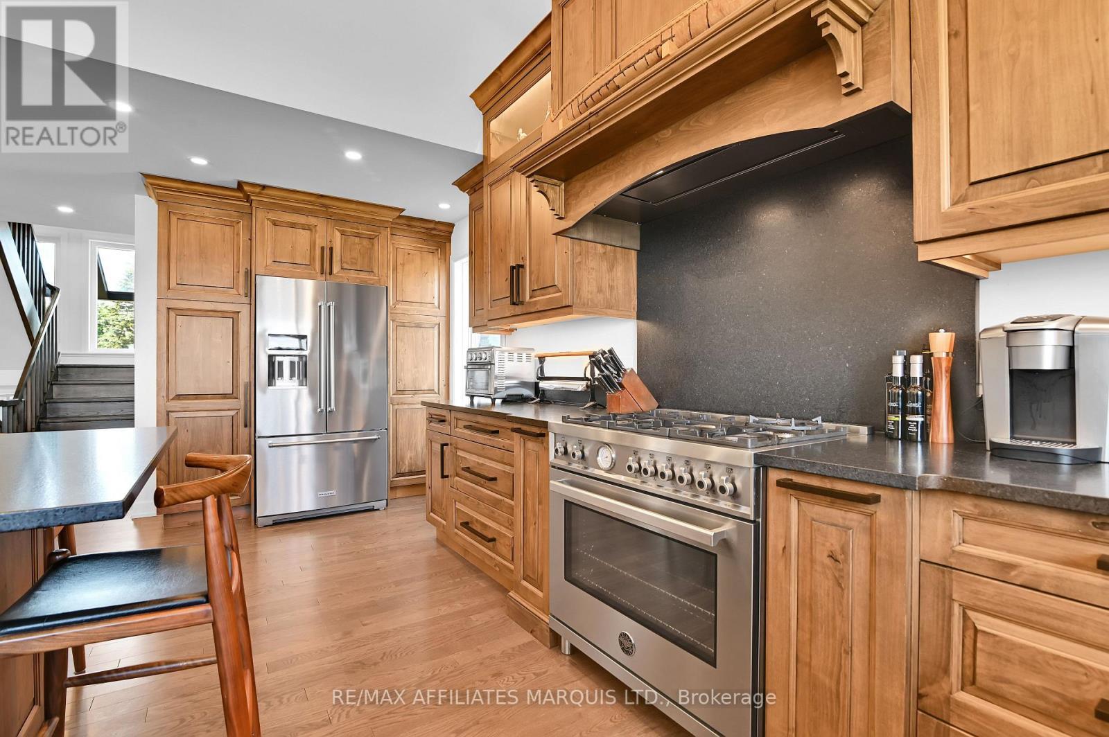 20214 County Rd 2 Road, South Glengarry, ON - Indoor Photo Showing Kitchen
