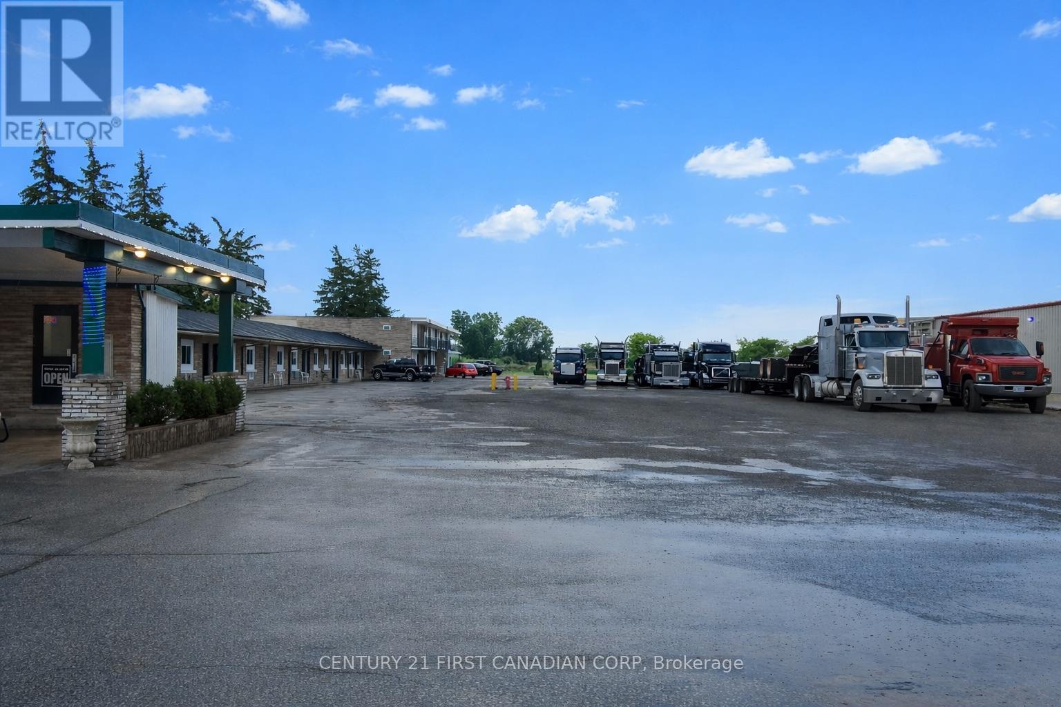 1701 London Line, Sarnia, ON