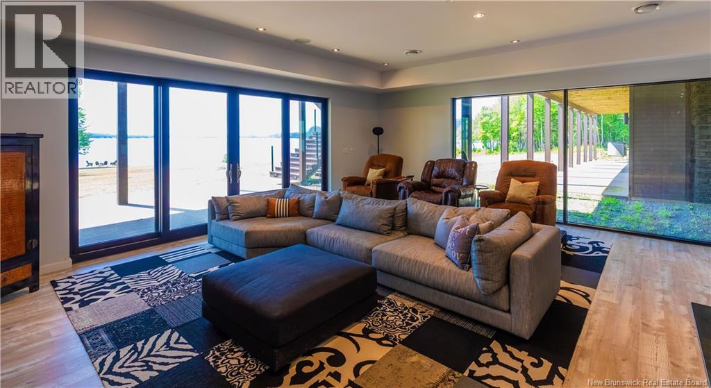 1191 Route 785, Utopia, NB - Indoor Photo Showing Living Room