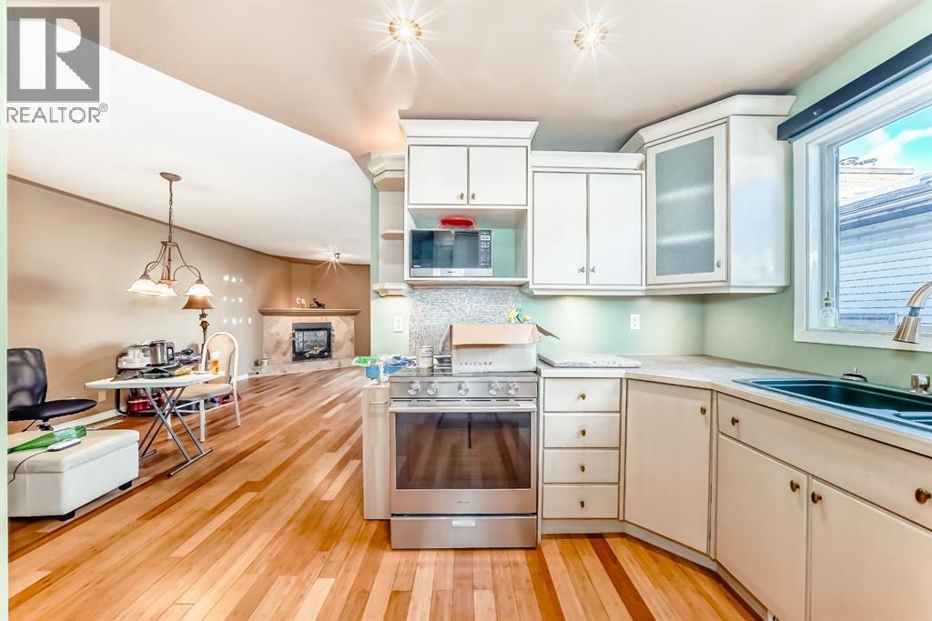 274 Templeview Way Ne, Calgary, AB - Indoor Photo Showing Kitchen