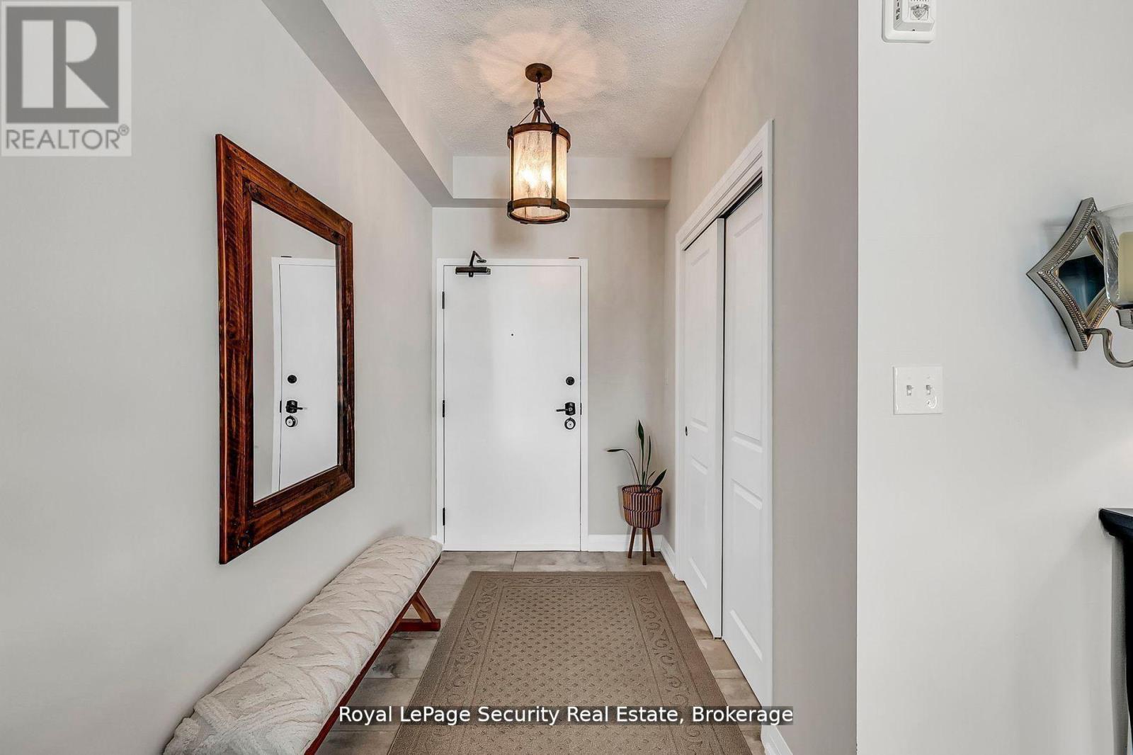 217 - 54 Koda Street, Barrie, ON - Indoor Photo Showing Other Room