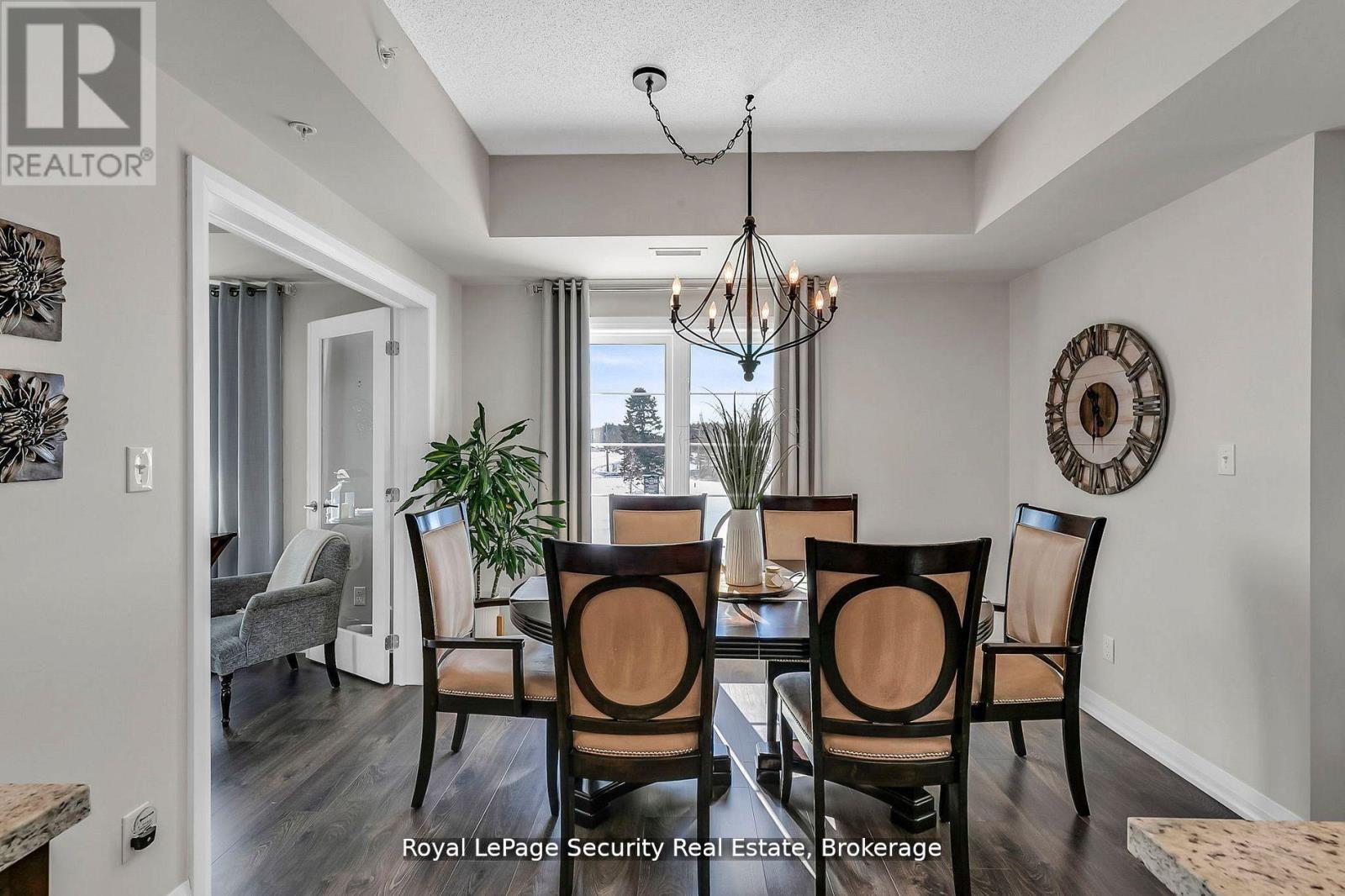 217 - 54 Koda Street, Barrie, ON - Indoor Photo Showing Dining Room