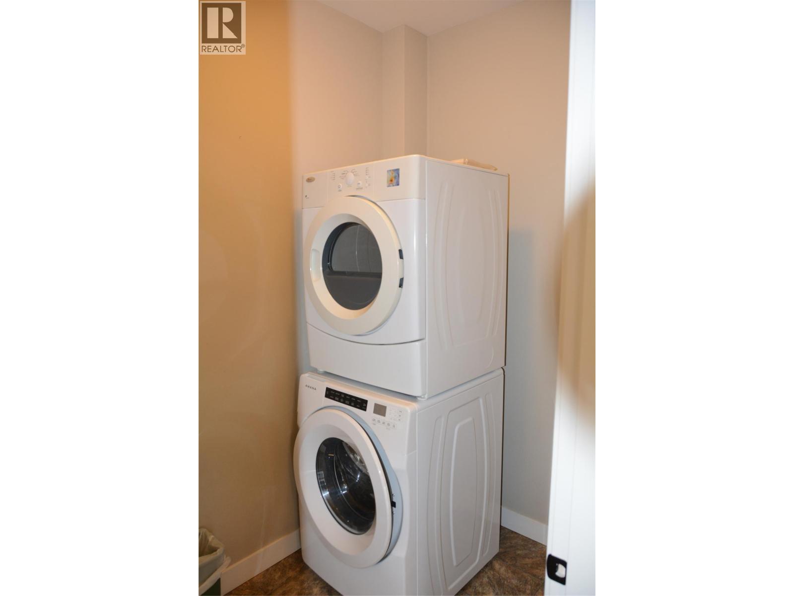 5170 Dallas Drive Unit# 509, Kamloops, BC - Indoor Photo Showing Laundry Room