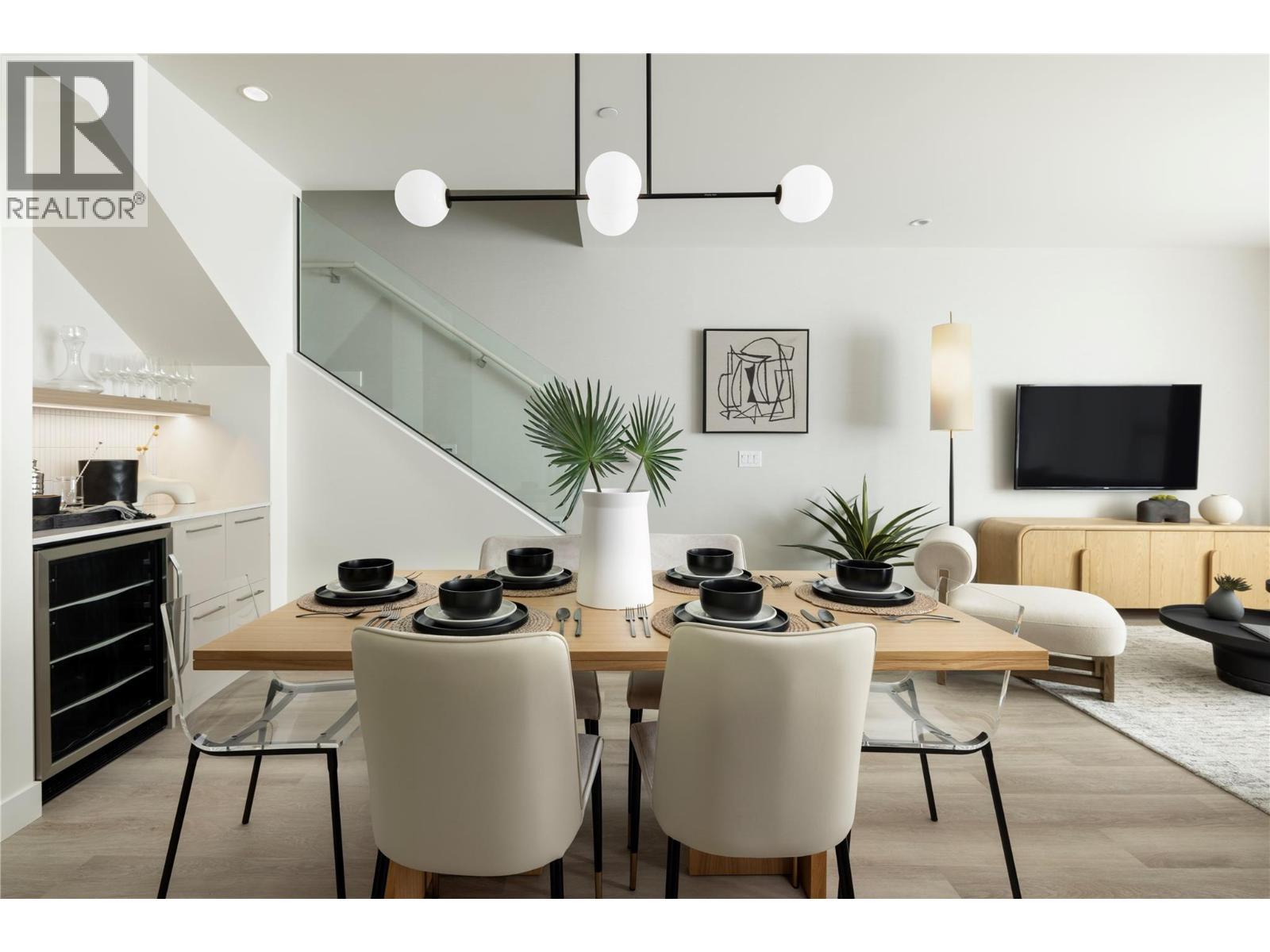 3313 Watt Road, Kelowna, BC - Indoor Photo Showing Other Room