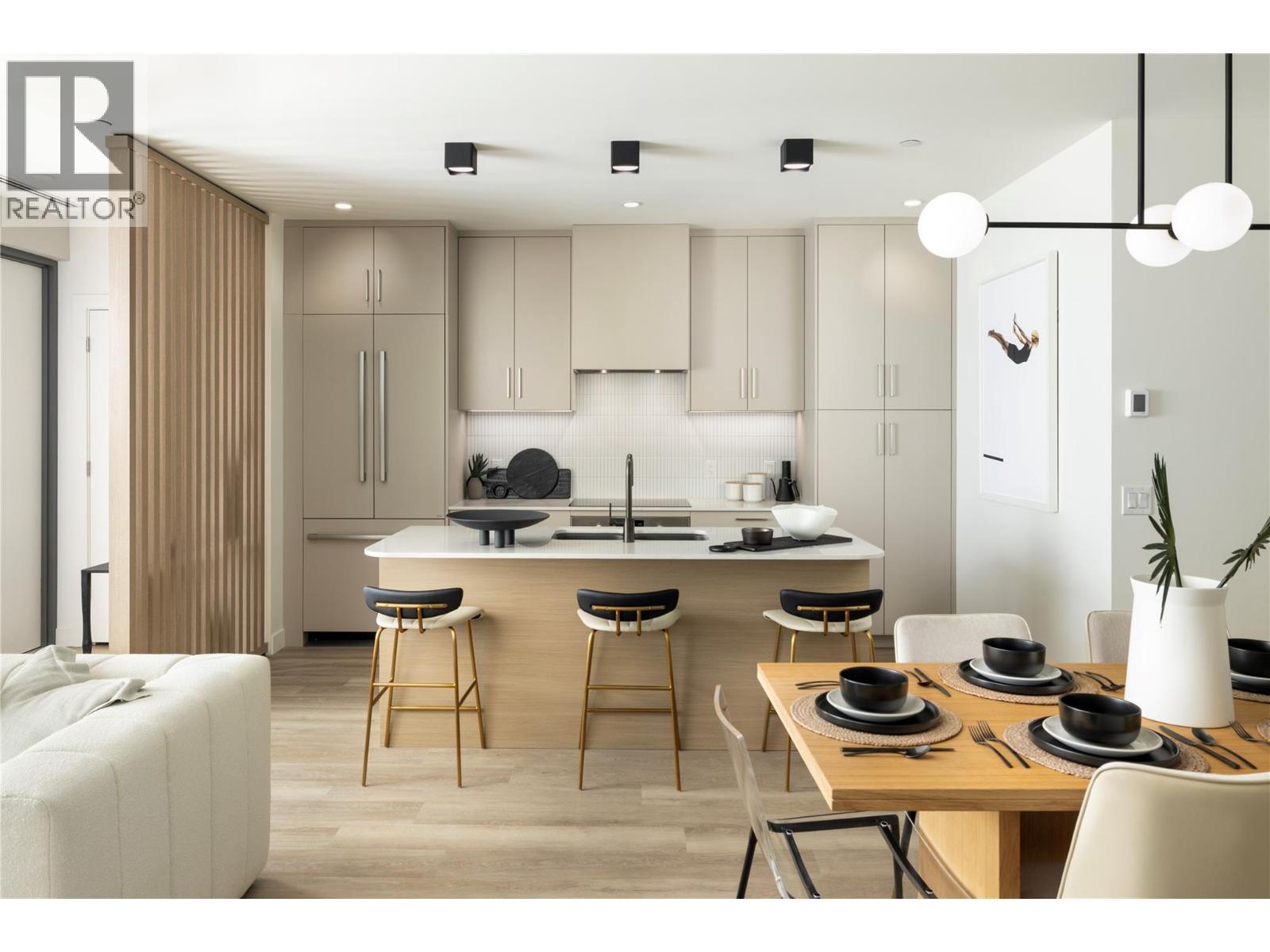 3313 Watt Road, Kelowna, BC - Indoor