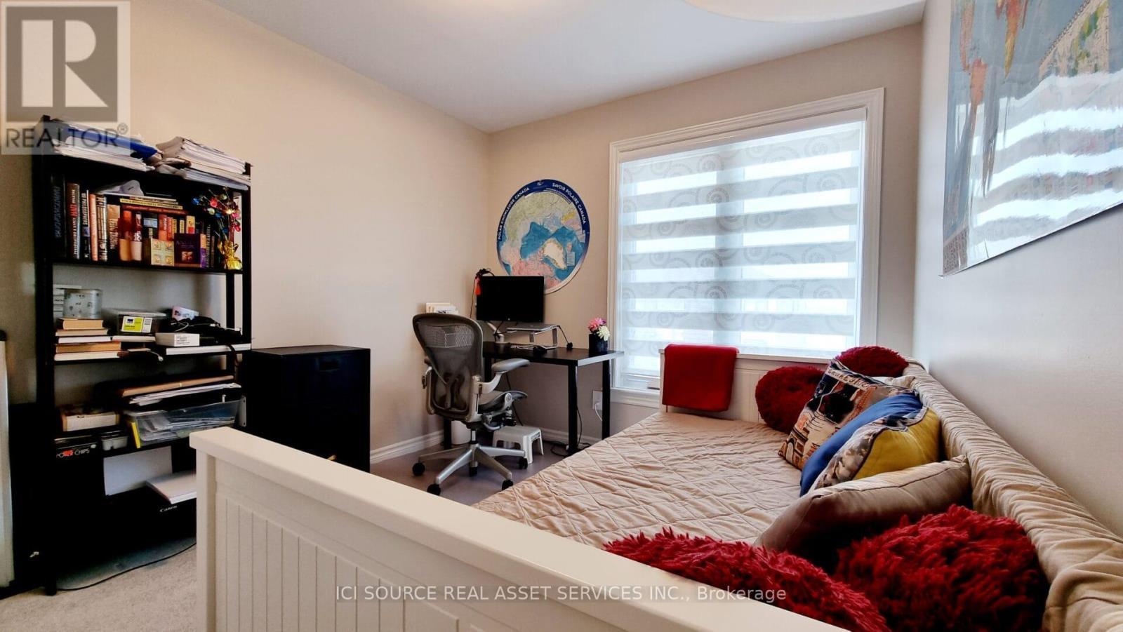 276 Pastel Way, Ottawa, ON - Indoor Photo Showing Other Room