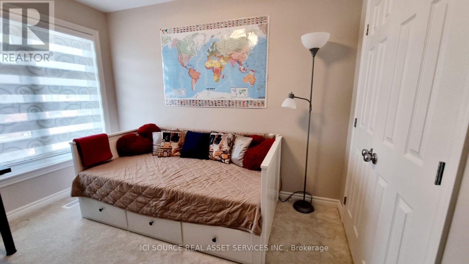 276 Pastel Way, Ottawa, ON - Indoor Photo Showing Bedroom