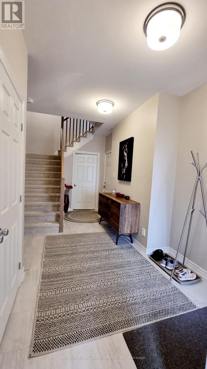 276 Pastel Way, Ottawa, ON - Indoor Photo Showing Other Room