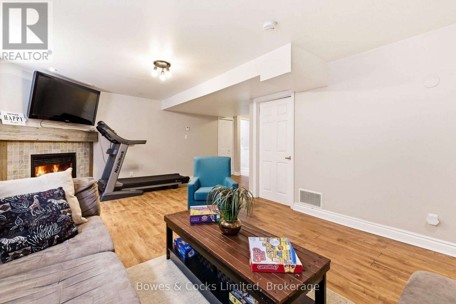 347 Middlefield Road, Peterborough (Ashburnham Ward 4), ON - Indoor With Fireplace