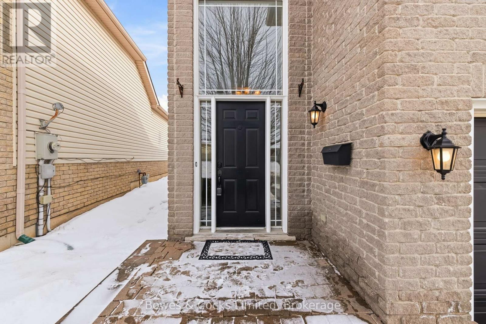 347 Middlefield Road, Peterborough (Ashburnham Ward 4), ON - Outdoor