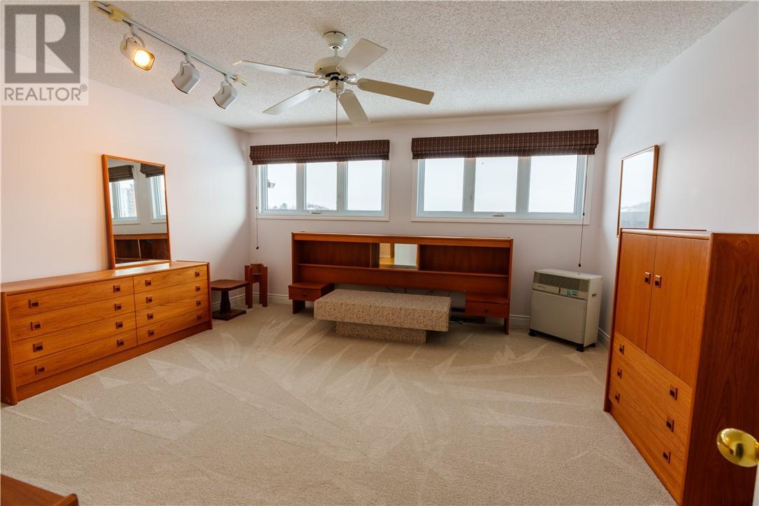 1848 Paris Street Unit# 11, Sudbury, ON - Indoor Photo Showing Bedroom