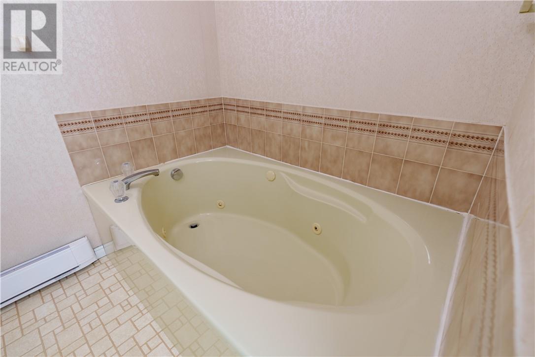 1848 Paris Street Unit# 11, Sudbury, ON - Indoor Photo Showing Bathroom