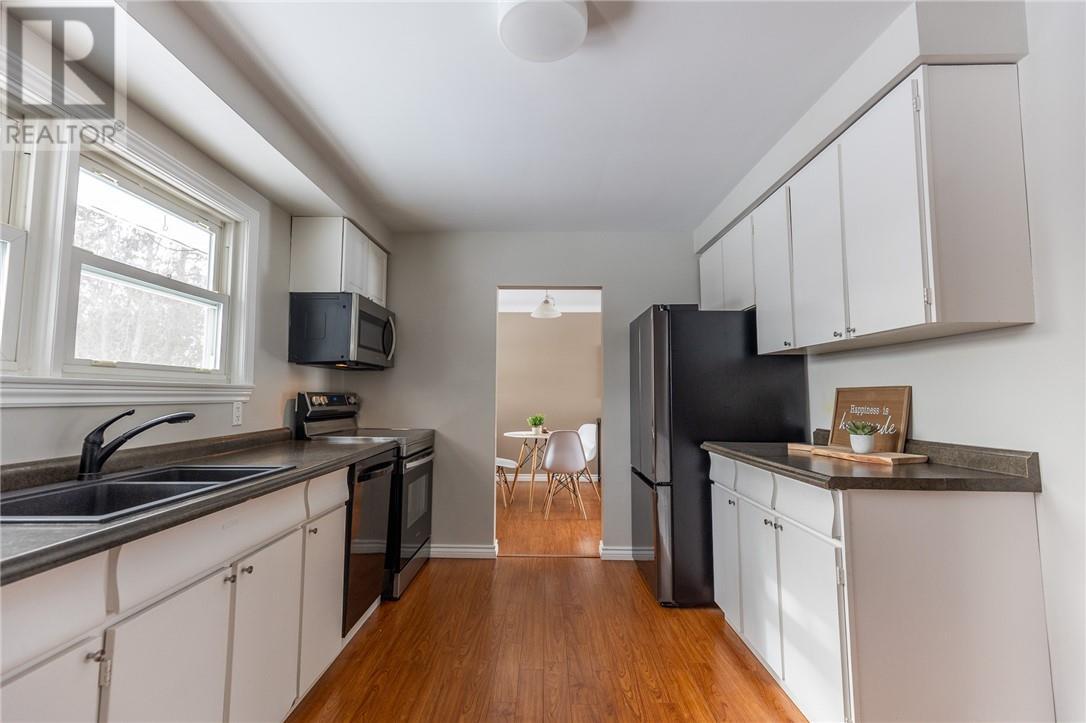 342 Southon, Espanola, ON - Indoor Photo Showing Kitchen With Double Sink