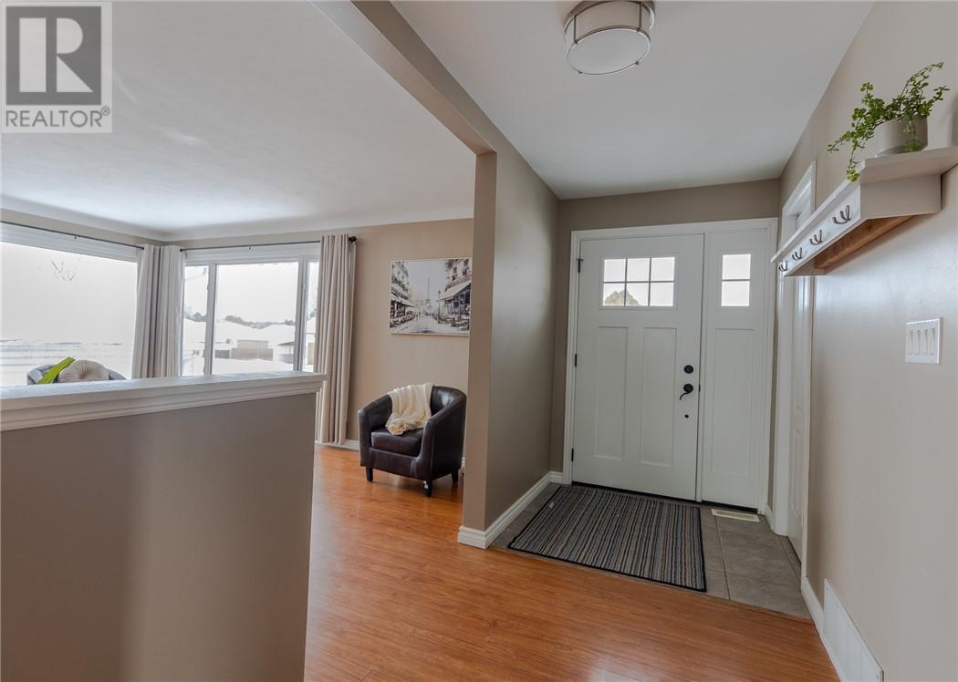 342 Southon, Espanola, ON - Indoor Photo Showing Other Room