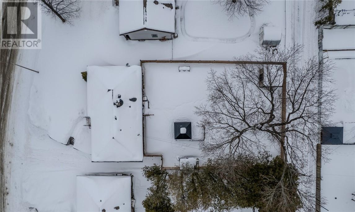 342 Southon, Espanola, ON - Outdoor