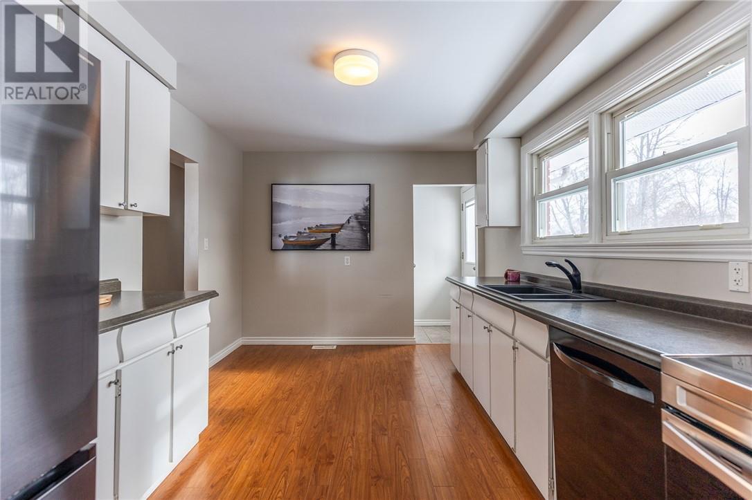 342 Southon, Espanola, ON - Indoor Photo Showing Kitchen With Double Sink