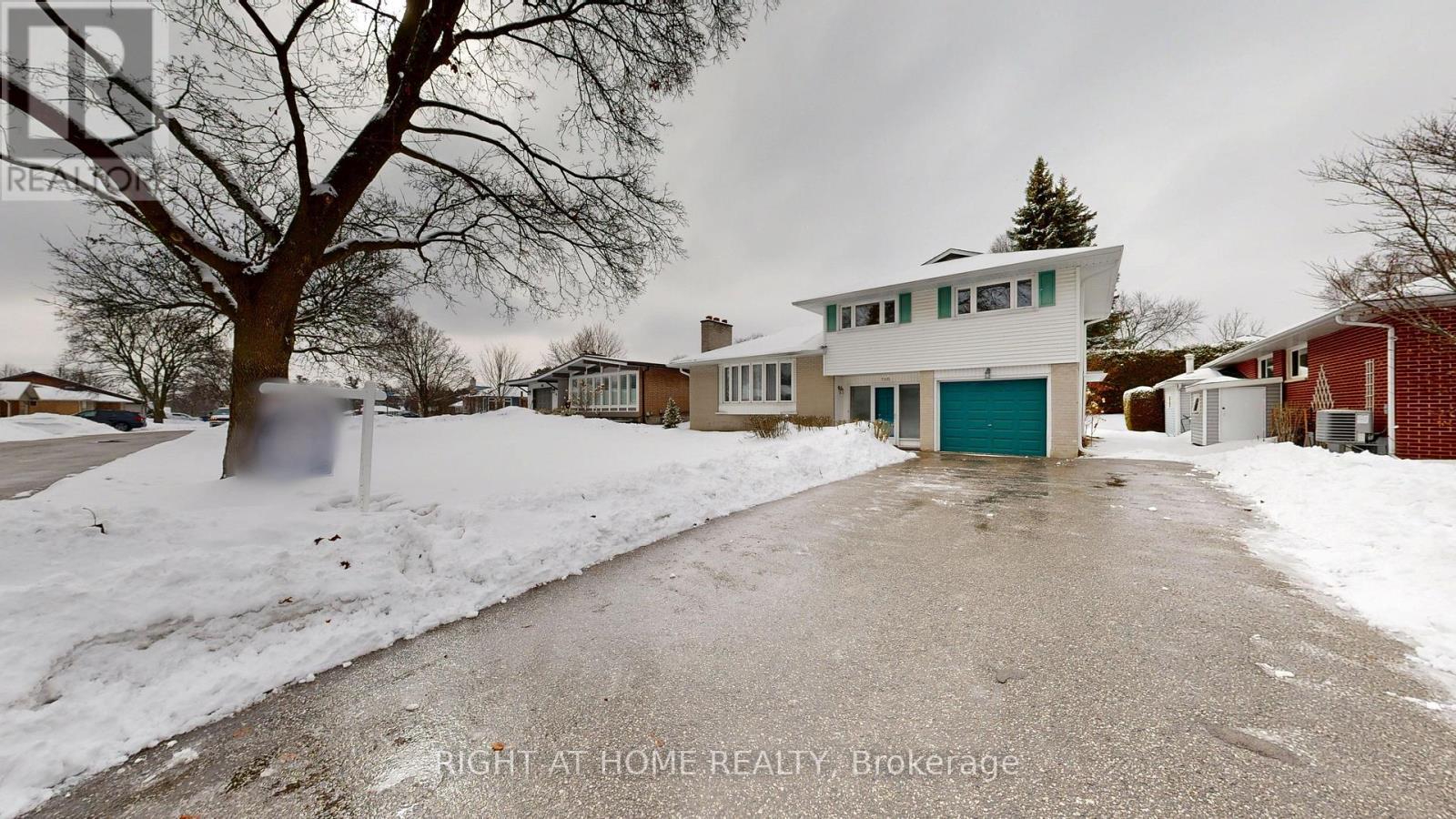 710 Oshawa Boulevard N, Oshawa (Centennial), ON - Outdoor