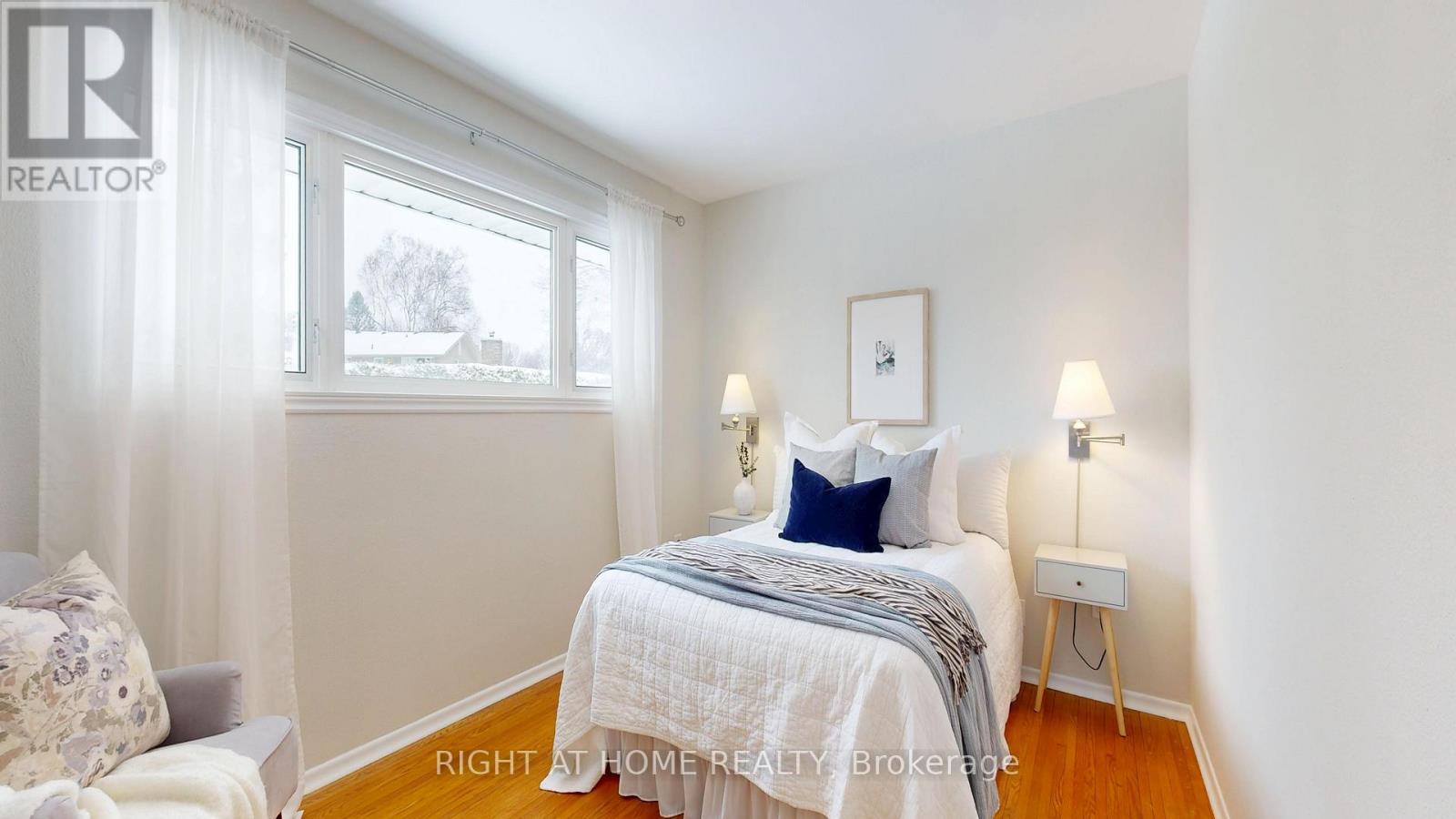 710 Oshawa Boulevard N, Oshawa (Centennial), ON - Indoor Photo Showing Bedroom