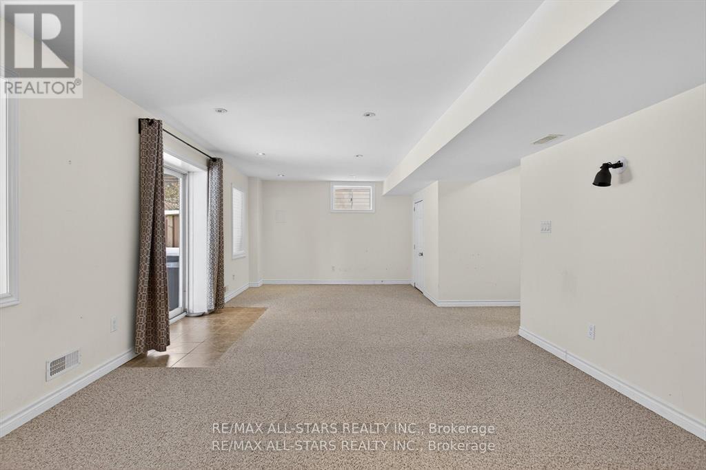 50 Cook Street, Kawartha Lakes (Lindsay), ON - Indoor Photo Showing Other Room