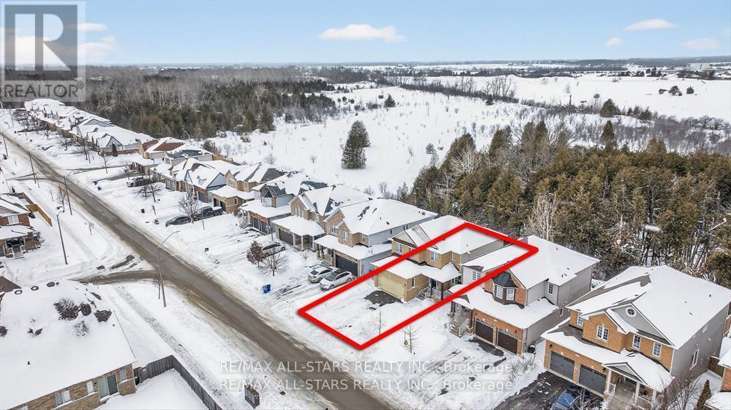 50 Cook Street, Kawartha Lakes (Lindsay), ON - Outdoor With View