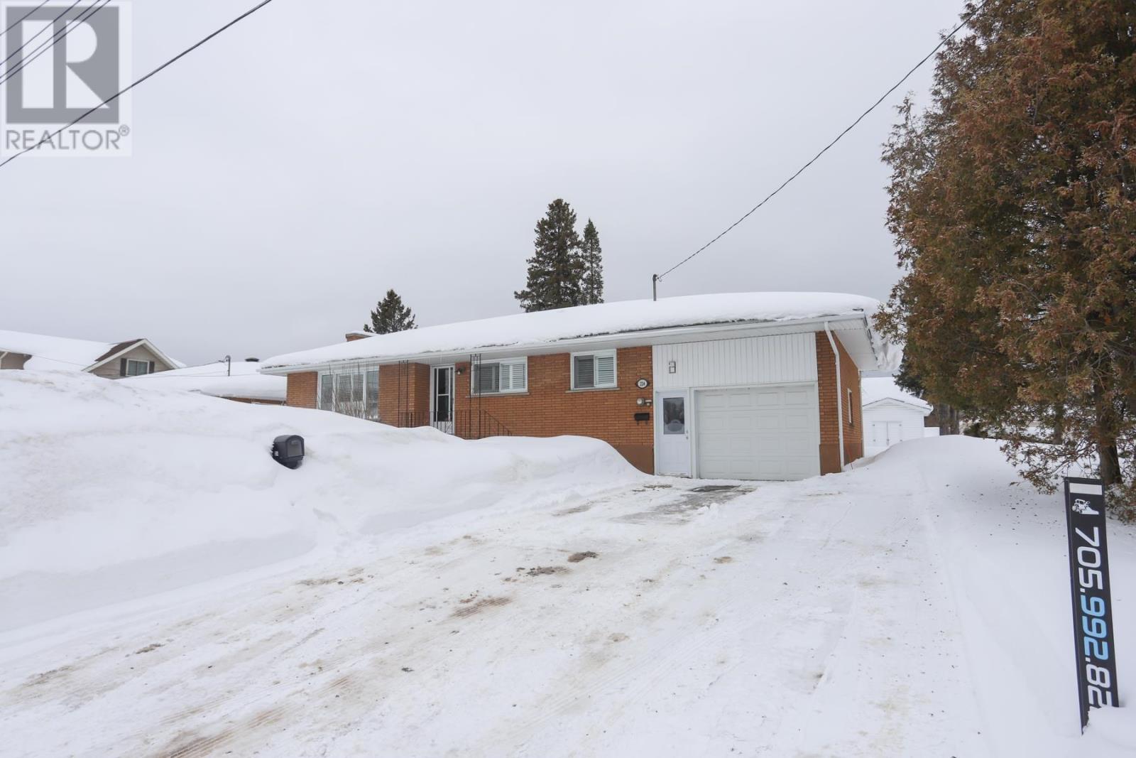 224 Doncaster Rd, Sault Ste. Marie, ON -
